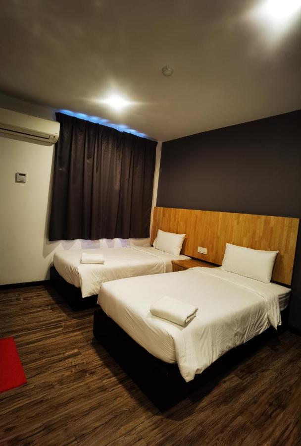 3-Plus Hotel Kota Kinabalu Exterior photo